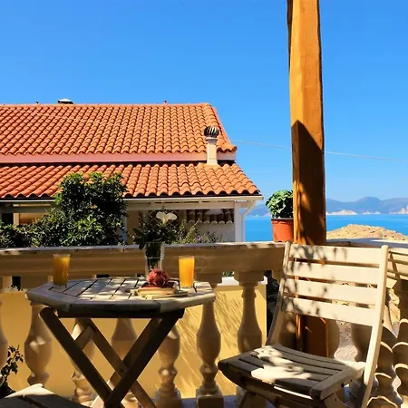 アパート Remvi Assos *